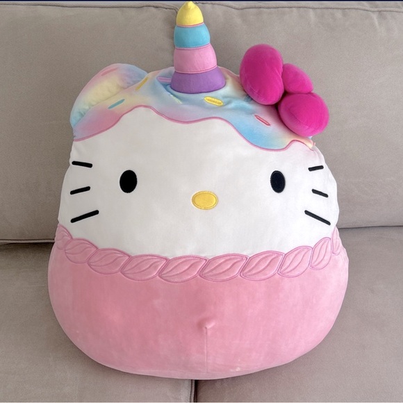 Sanrio Hello Kitty Unicorn XL Squishmallow - Picture 1 of 1